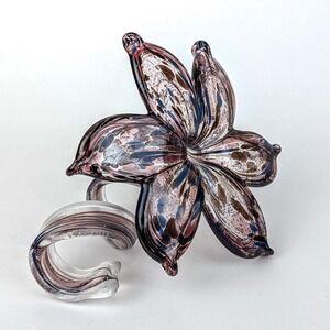 Vintage Hand Blown Clear & Amethyst Purple Art Glass Flower Figurine